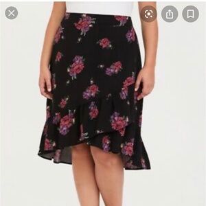 TORRID SIZE 2 HIGH-LOW FLORAL WRAP-SKIRT